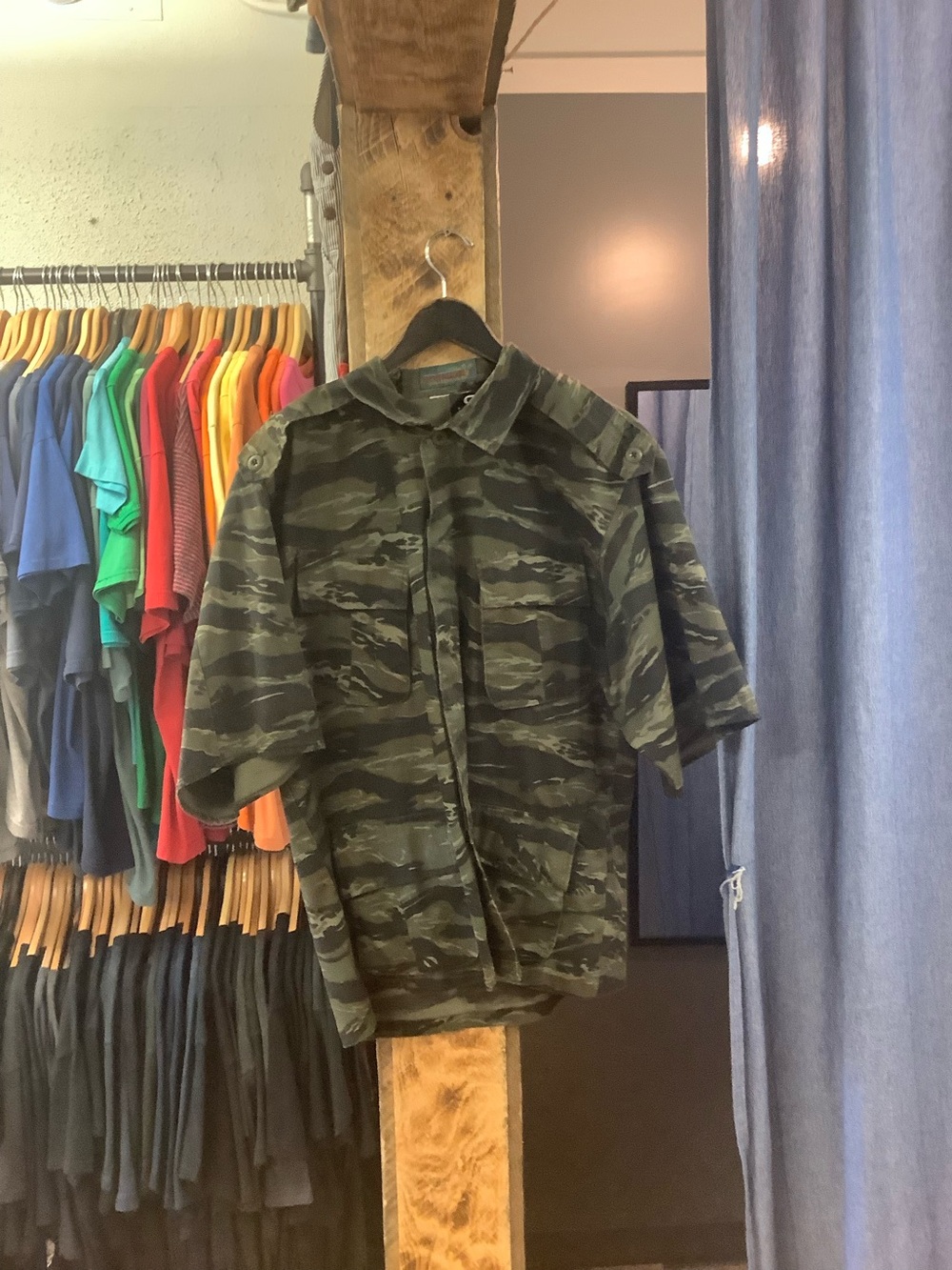 Vintage Men's Camouflage Short-Sleeve Button Up Shirt